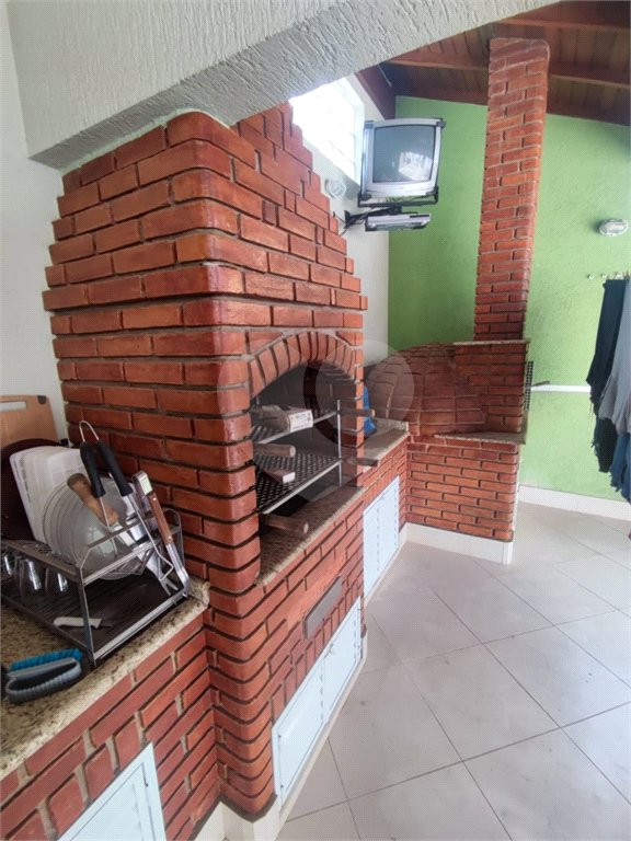 Sobrado à venda com 3 quartos, sendo 2 suítes,  em Vila Pires, Santo André, SP