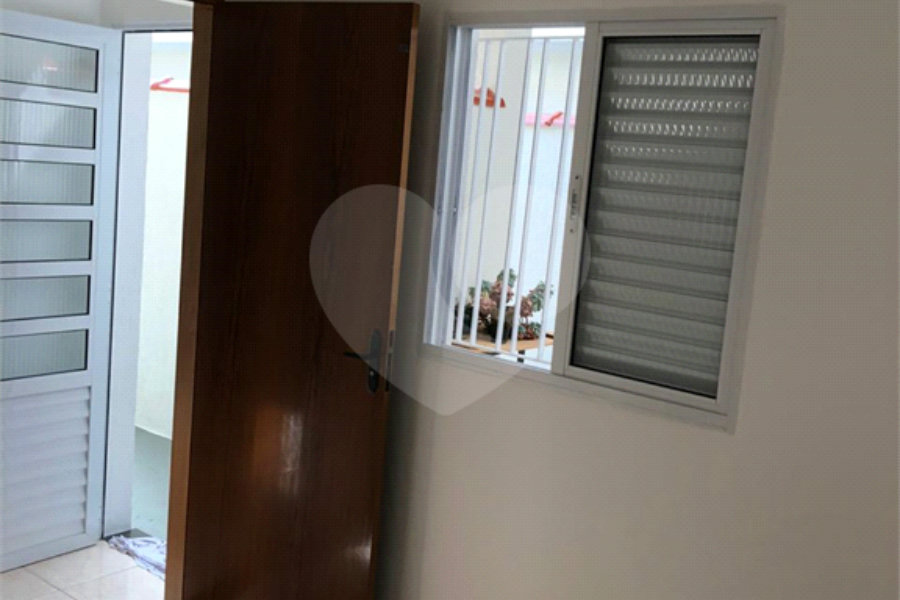 Casa Térrea à venda com 2 quartos no condomínio Dona Amélia Vieira Pita, São Paulo - SP