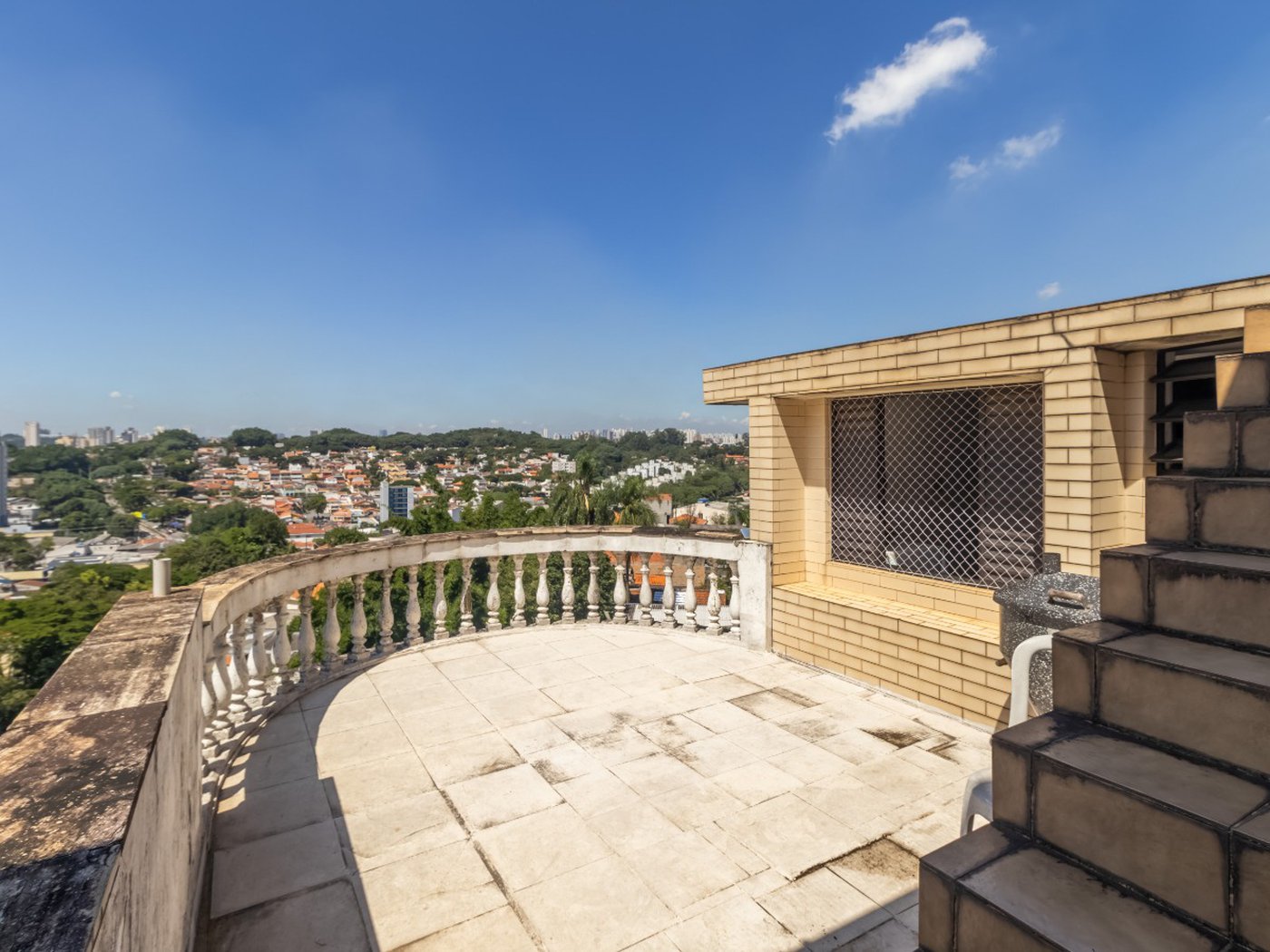 Sobrado para venda em Vila Indiana com 5 quartos, sendo 3 suítes, 500m²