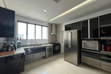 Apartamento com 3 dormitórios à venda, 204 m² por R$ 2.700.000,00 - Boqueirão - Santos/SP