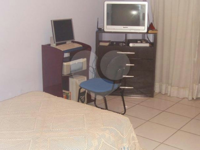 Sobrado à venda com 3 quartos, sendo 1 suíte,  em Tremembé, São Paulo, SP