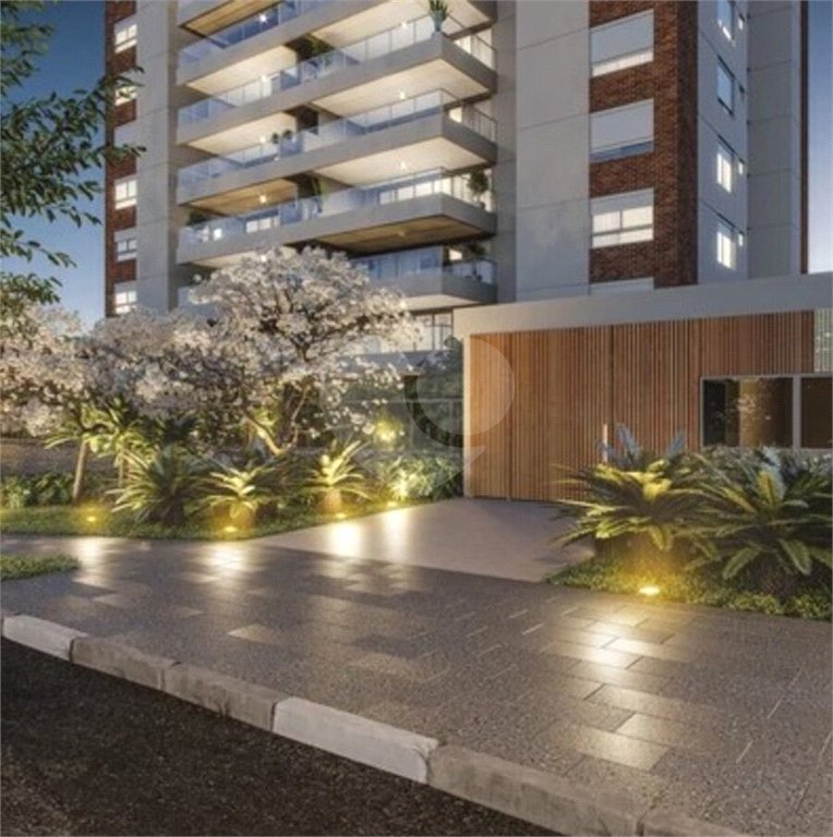 Apartamento à venda com 3 suítes em Vila Sofia, São Paulo, SP