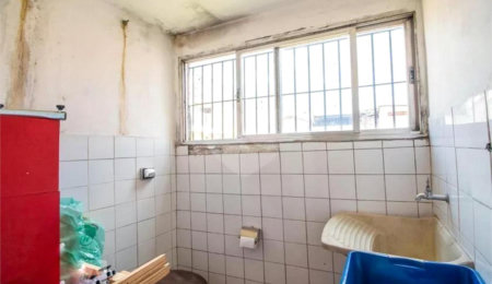 Casa à venda com 3 quartos, sendo 1 suíte, em Cambuci, São Paulo, SP