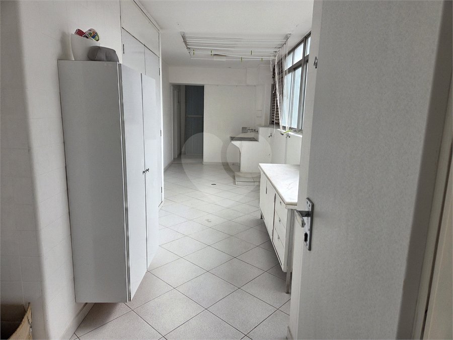Apartamento à venda com 2 suítes em Cerqueira César, São Paulo, SP