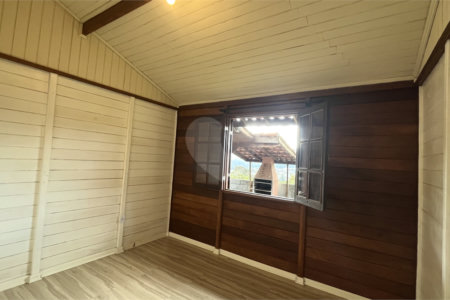Casa Térrea para alugar com 3 quartos, sendo 1 suíte, em Jardim Estância Brasil, Atibaia, SP