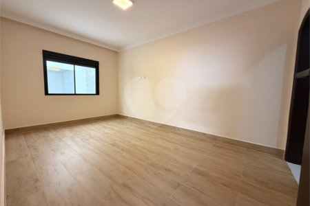 Casa à venda com 5 quartos, sendo 4 suítes, em Vila Rosália, Guarulhos, SP