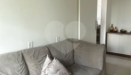 Apartamento à venda com 2 quartos em Santo Amaro, São Paulo, SP