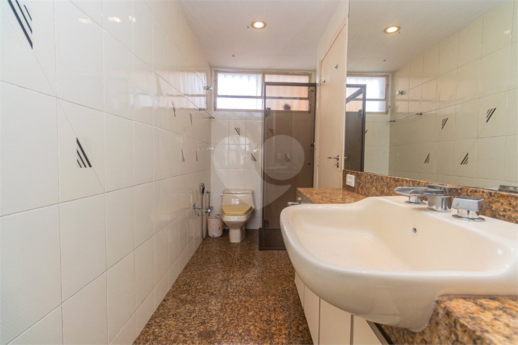 Sobrado à venda com 3 quartos, sendo 1 suíte, em Jardim Prudência, São Paulo, SP