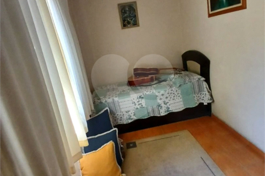 Sobrado à venda com 4 quartos, sendo 2 suítes, em Vila Constança, São Paulo, SP