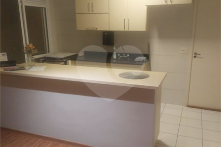 Apartamento à venda com 3 quartos, sendo 2 suítes,  em Vila Andrade, São Paulo, SP