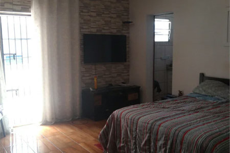Casa à venda com 4 quartos, sendo 1 suíte, em Vila Pirajussara, São Paulo, SP