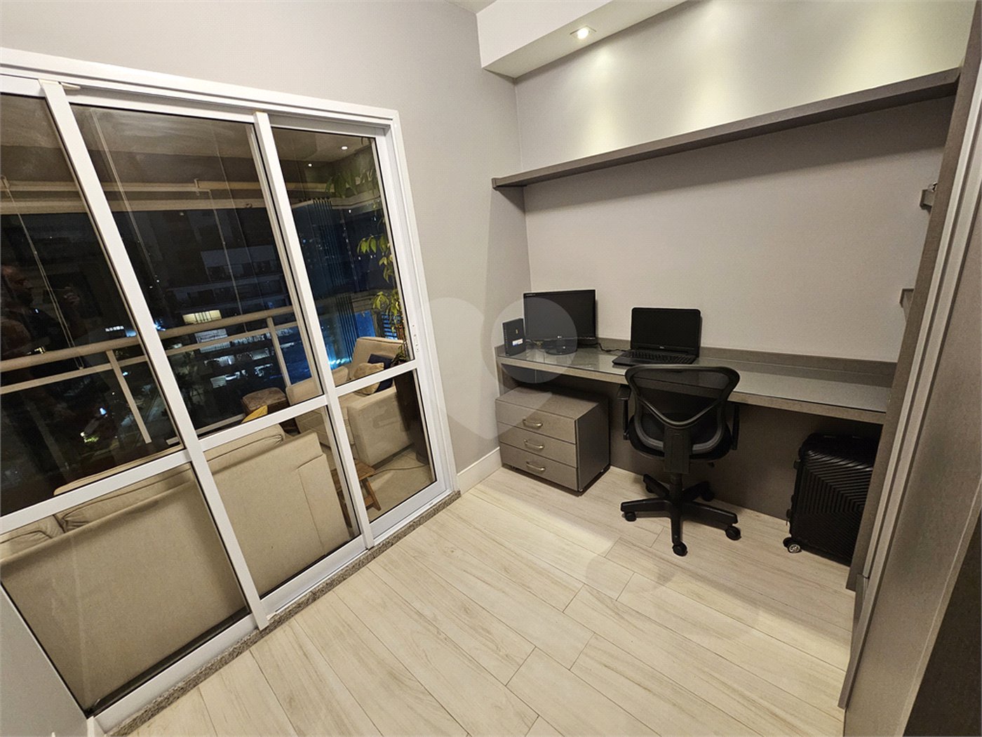 Apartamento para alugar com 2 quartos, sendo 1 suíte,  em Jardim das Acácias, São Paulo, SP