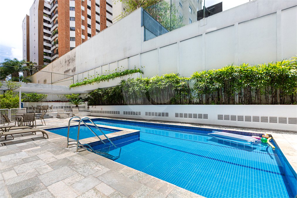 Apartamento à venda com 3 suítes em Vila Madalena, São Paulo, SP