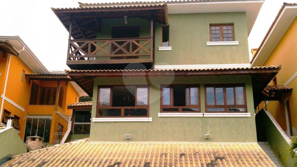 Casa à venda com 4 quartos, sendo 2 suítes,  em Horto, São Paulo, SP