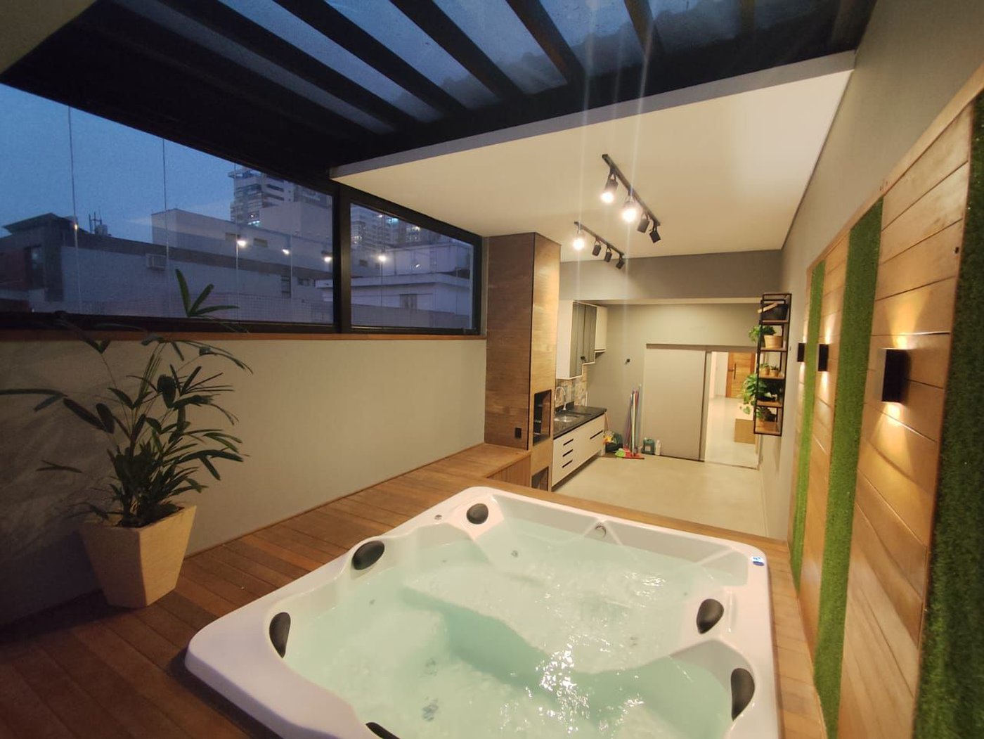 Cobertura com 3 dormitórios à venda, 225 m² por R$ 1.900.000,00 - Pompéia - Santos/SP