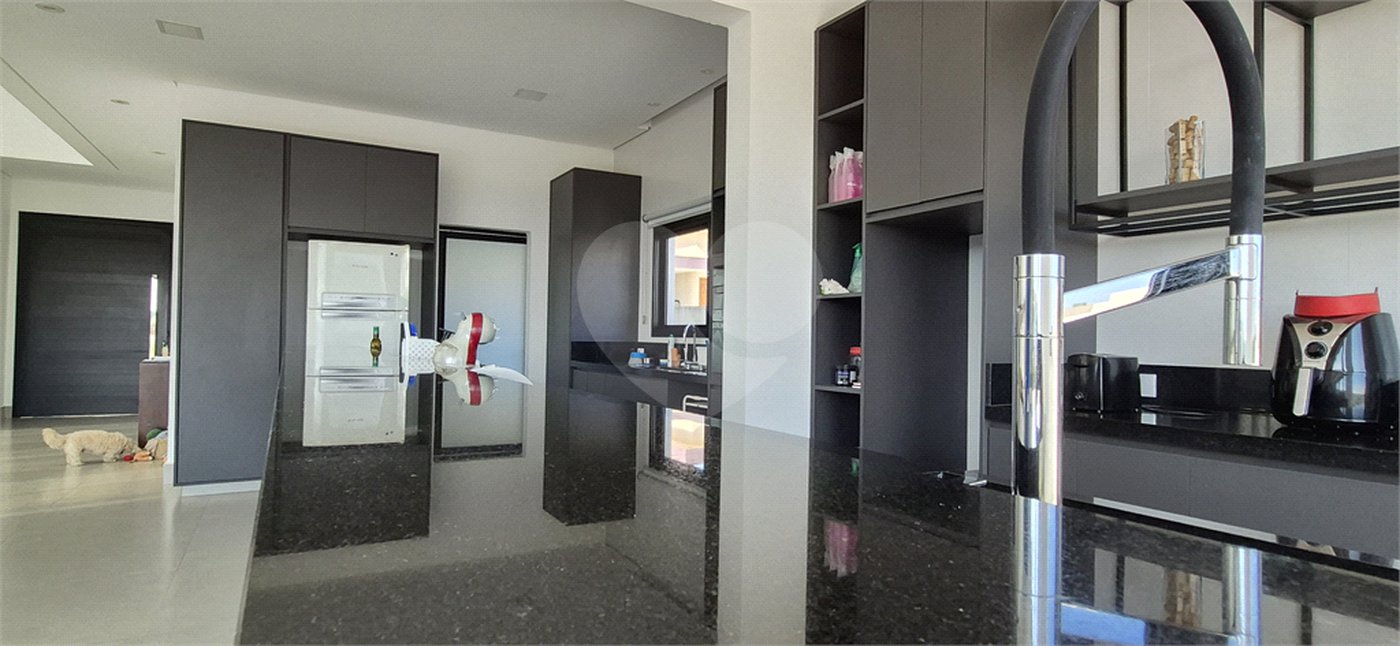 Casa à venda com 3 suítes no condomínio Residencialsaint Paul, Itu - SP