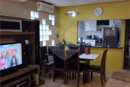Sobrado à venda com 4 quartos, sendo 1 suíte,  em Jardim Maria Luiza, São Paulo, SP