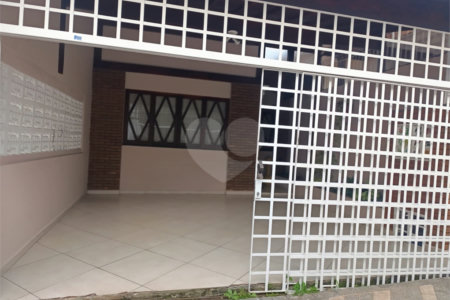 Casa à venda com 2 quartos em Vila Galvão, Guarulhos, SP