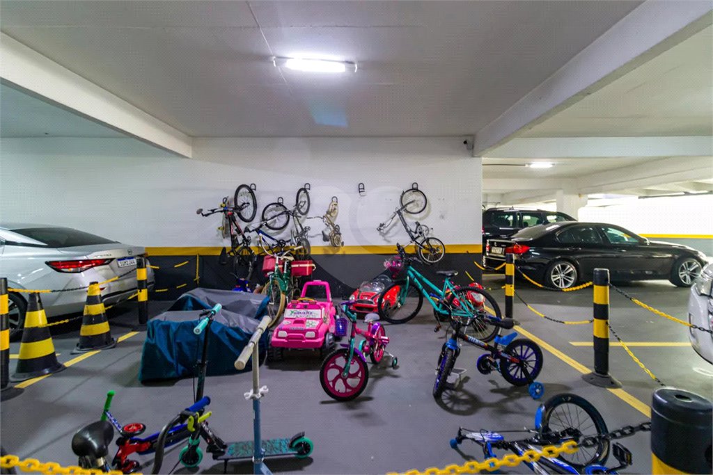 Apartamento à venda com 4 quartos, sendo 2 suítes, em Real Parque, São Paulo, SP