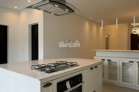 Casa térrea à venda com 3 suítes, em Nova Gardênia, Atibaia - SP