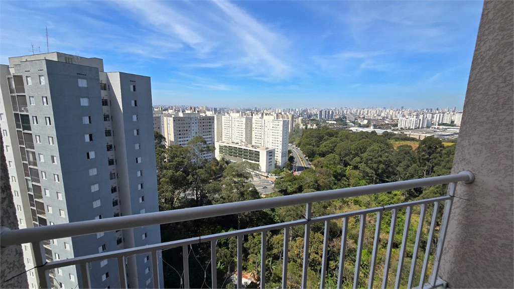 Apartamento à venda com 3 quartos, sendo 1 suíte, em Jardim Íris, São Paulo, SP