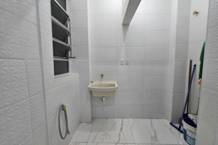 Apartamento com 2 dormitórios à venda, 56 m² por R$ 515.000,00 - José Menino - Santos/SP