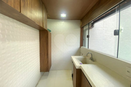 Casa à venda com 4 quartos, sendo 1 suíte, em Inhoaíba, Rio de Janeiro, RJ