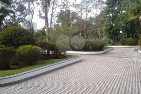 Apartamento à venda com 3 quartos, sendo 1 suíte, em Granja Julieta, São Paulo, SP