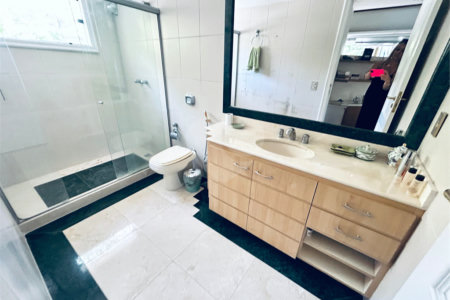Casa à venda com 8 quartos, sendo 7 suítes, em Barra da Tijuca, Rio de Janeiro, RJ