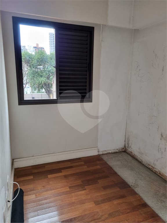 Apartamento à venda com 3 quartos, sendo 1 suíte, em Vila Olímpia, São Paulo, SP