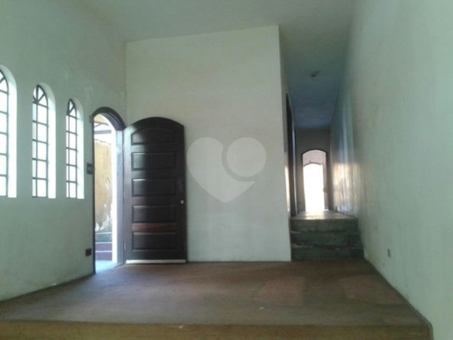 Sobrado à venda ou para alugar com 3 quartos, sendo 1 suíte,  em Horto, São Paulo, SP