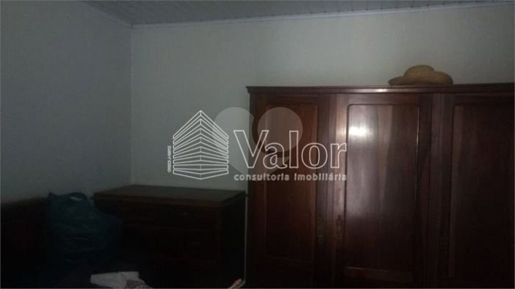 Casa térrea com 2 dormitórios.