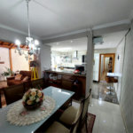 Casa residencial com ponto comercial a venda no Centro