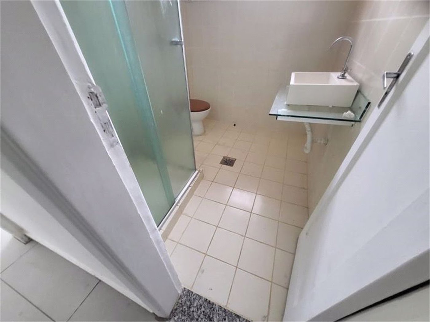 Apartamento Residencial para locação, Gonzaga, Santos - AP0140.