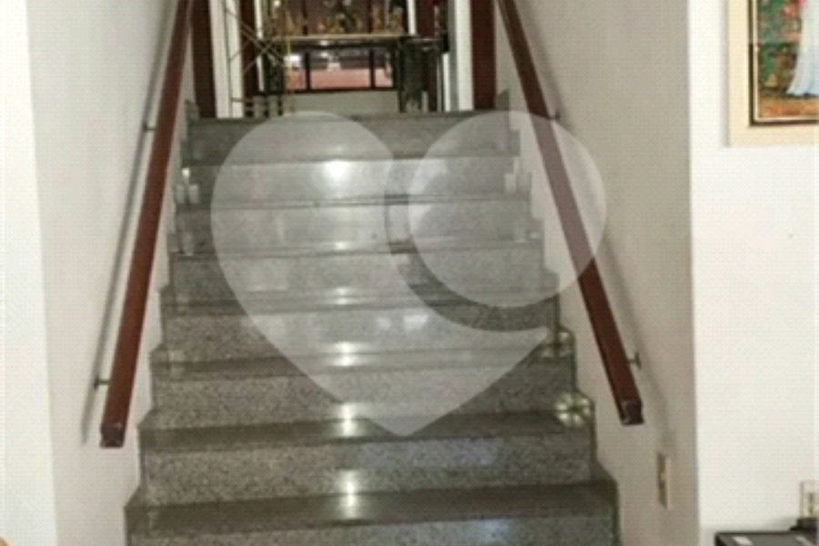 Casa à venda com 4 suítes no condomínio Alpes da Cantareira, Mairiporã - SP
