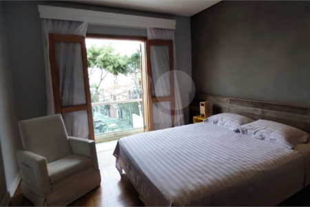 Sobrado à venda com 3 quartos em Santana, São Paulo, SP