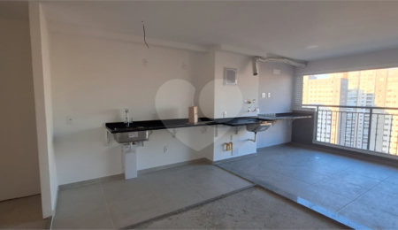 Apartamento à venda com 3 quartos, sendo 1 suíte, em Barra Funda, São Paulo, SP