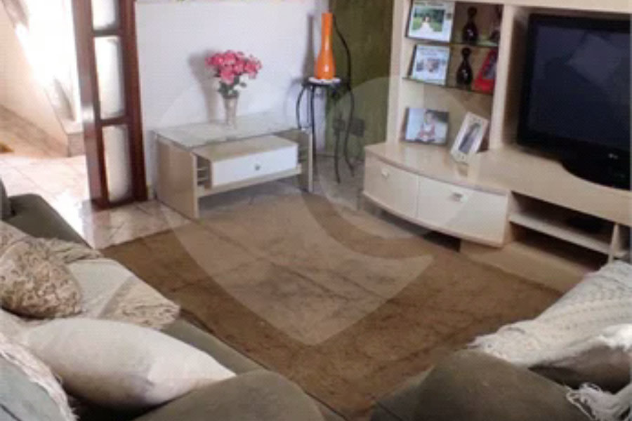 Casa a venda na cidade de São Pedro - SP.