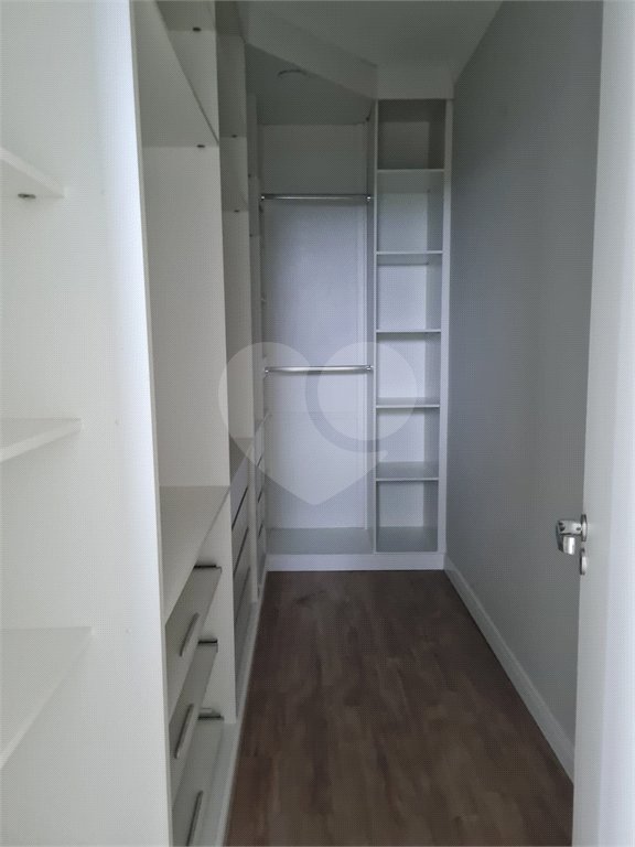 Casa à venda com 3 suítes no condomínio Geneve, Campinas - SP