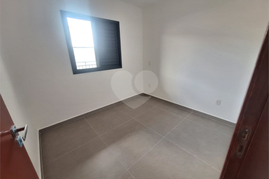 Casa à venda com 2 quartos no condomínio Ângelo Calandrino, São Paulo - SP