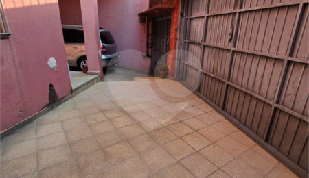 Sobrado à venda com 5 quartos, sendo 1 suíte,  em Vila Bonilha, São Paulo, SP