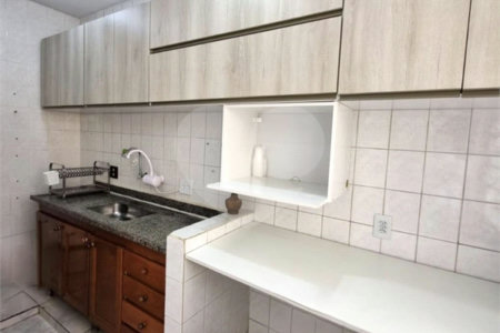 Sobrado à venda com 3 quartos, sendo 2 suítes, em Jardim Ester Yolanda, São Paulo, SP