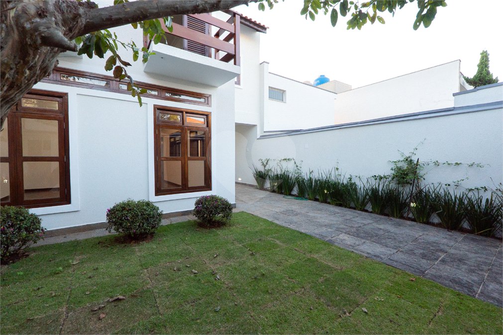 Casa de Vila à venda com 3 quartos, sendo 1 suíte, em Planalto Paulista, São Paulo, SP