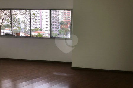 Apartamento à venda ou para alugar com 3 quartos, sendo 1 suíte, em Alto da Lapa, São Paulo, SP