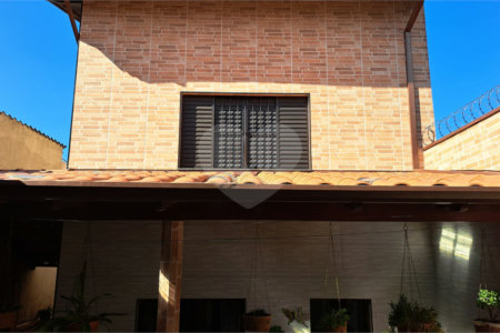 Casa à venda com 3 quartos, sendo 1 suíte,  em Jardim Universo, Mogi das Cruzes, SP