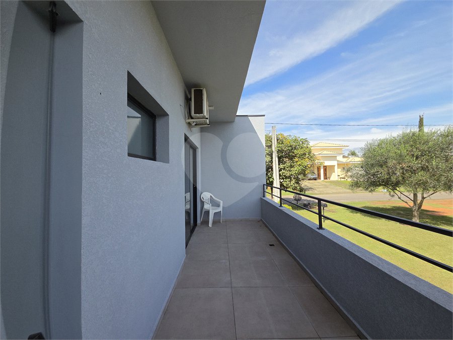 Casa à venda com 3 suítes no condomínio Village Ipanema I, Araçoiaba da Serra - SP