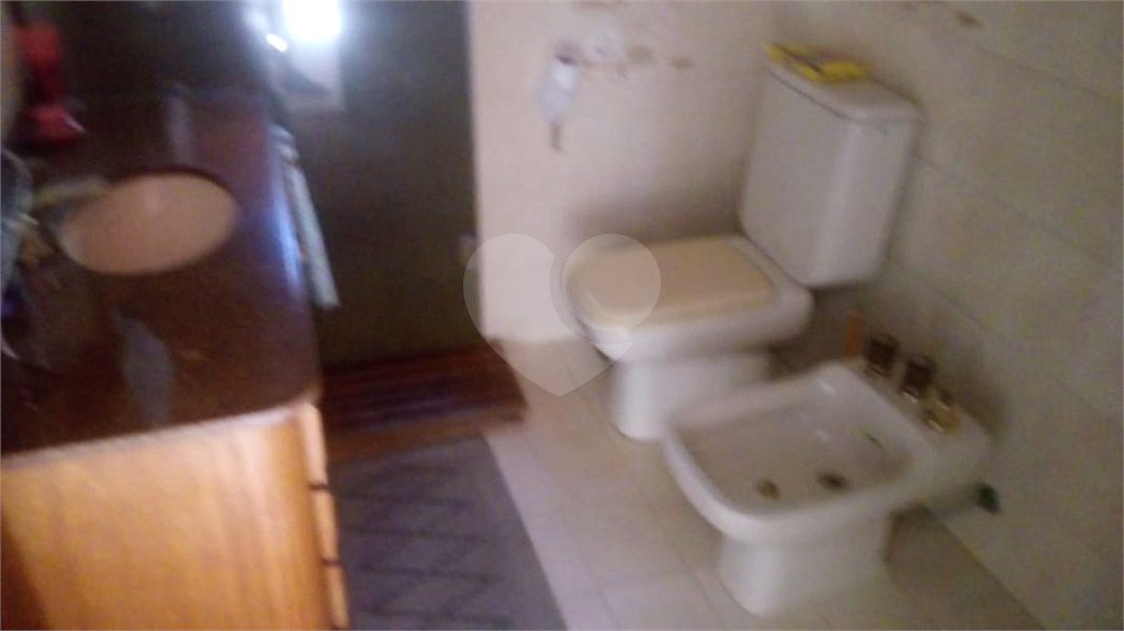 Sobrado à venda com 5 quartos, sendo 1 suíte, em Roseira, Mairiporã, SP