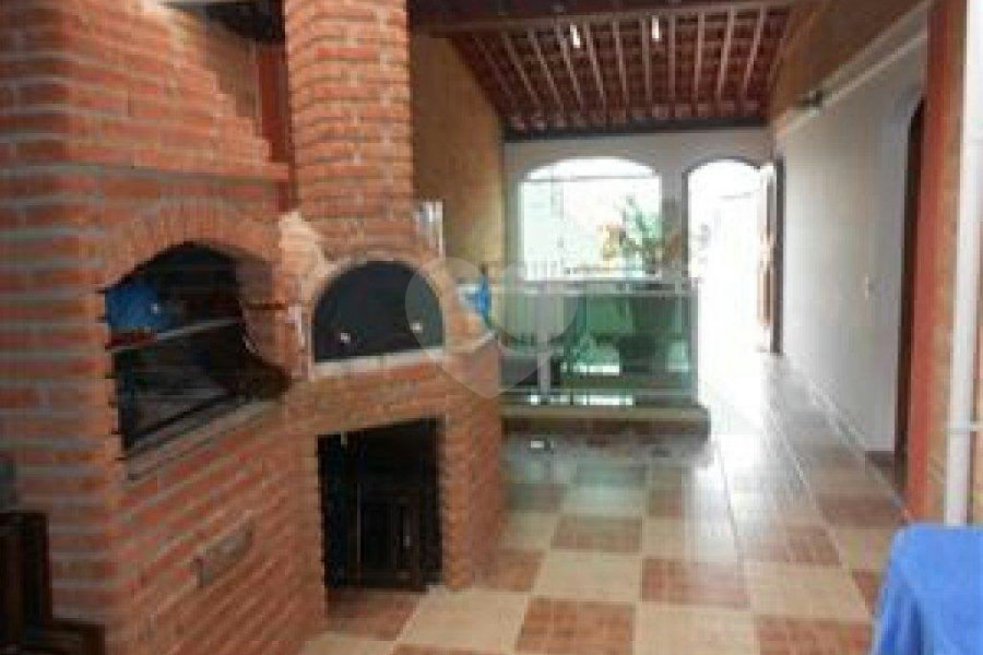 Sobrado à venda com 3 quartos, sendo 1 suíte, em Parada Inglesa, São Paulo, SP