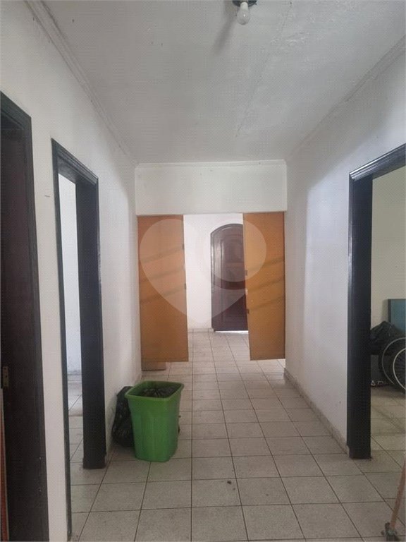 Casa Térrea à venda com 4 quartos em Vila Nivi, São Paulo, SP