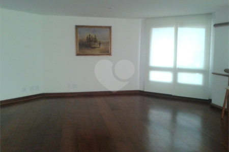 Apartamento à venda com 4 quartos, sendo 3 suítes, em Santana, São Paulo, SP